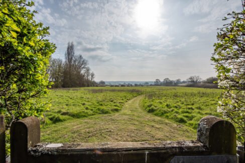 OxneyIsleBarnSJRPhot_934b-ae6e-d3f6-1d23-ad95-5b4d-9667-8422_20260326081939.jpg