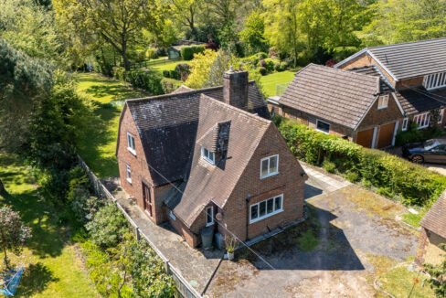 PineCottageHawkhurst_984f-01e5-74b1-96cb-9224-31fe-28ca-d45a_20260428082712.jpg