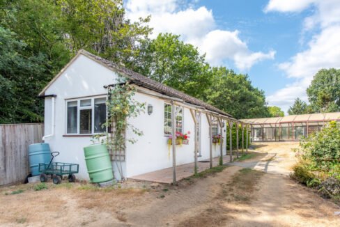 oakleyhouse-sjr-phot_ac4a-c95e-6c20-d6b7-5373-7b78-f776-3b65_20260808080705.jpg